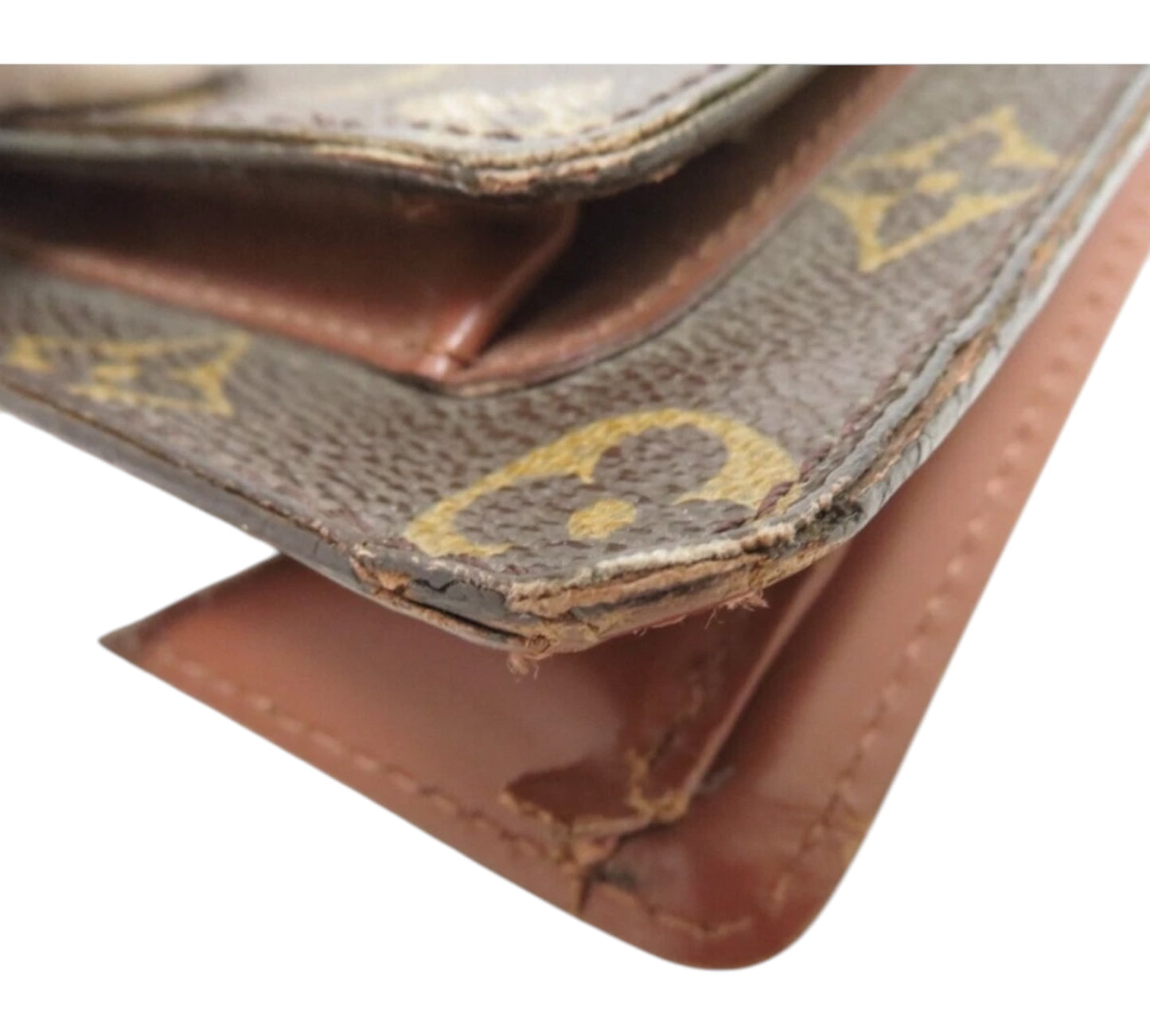Louis Vuitton
Monceau Leather Handbag