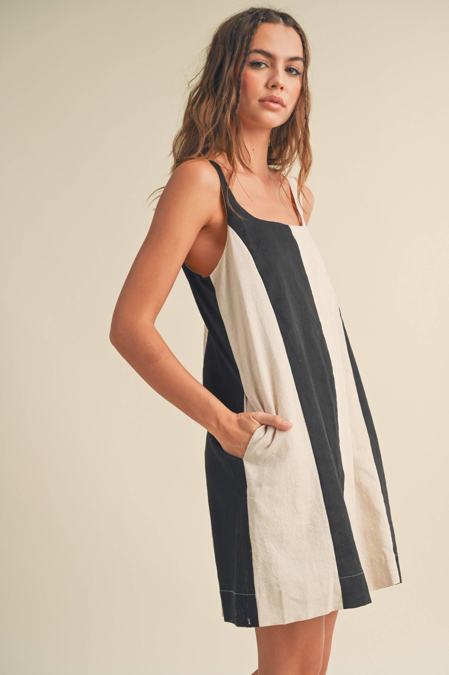 MIOU MUSE - D3367 COLOR BLOCK LINEN MINI DRESS