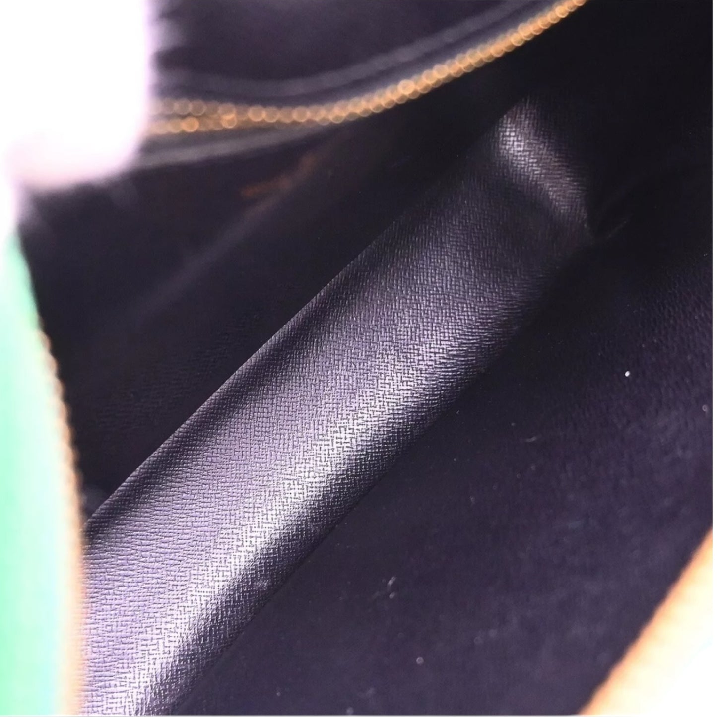 LOUIS VUITTON
Epi Trocadéro leather crossbody bag