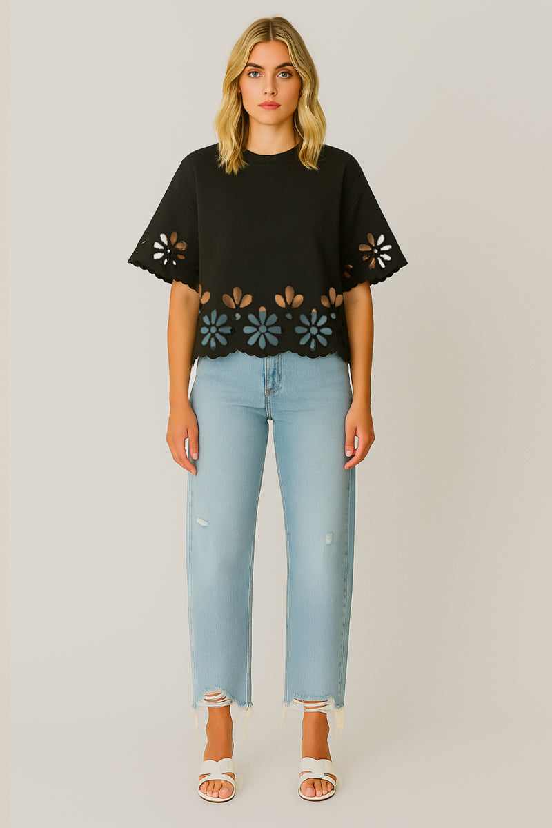 TSHIRT MC AVEC DECOUPES FLEURS