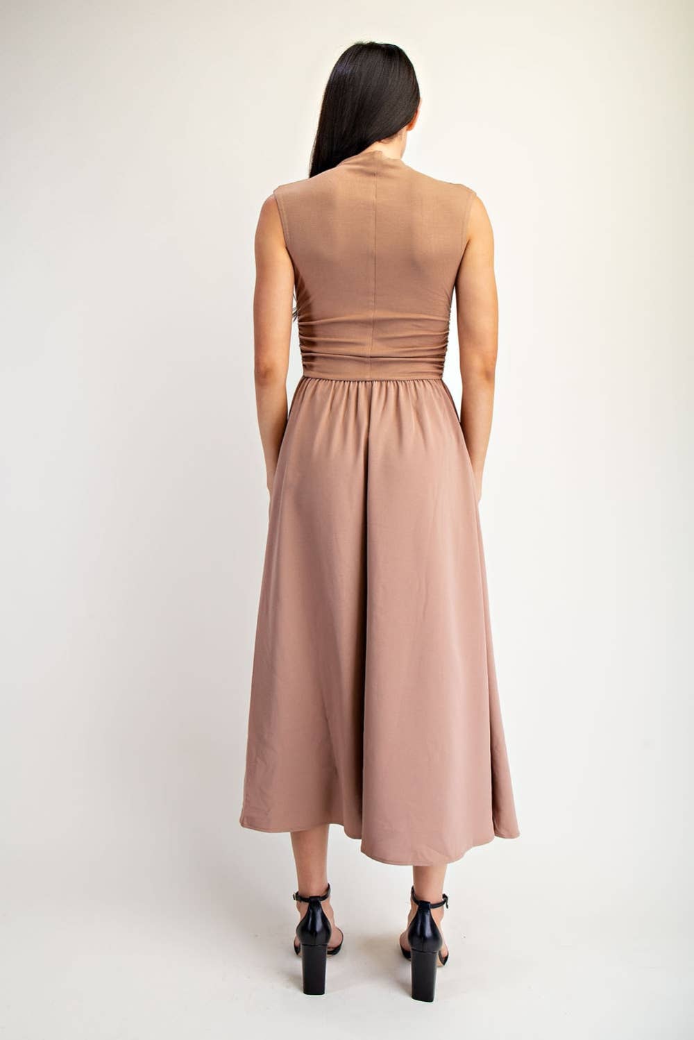 Sleeveless High Neck Ruched Midi Dress with Pockets
