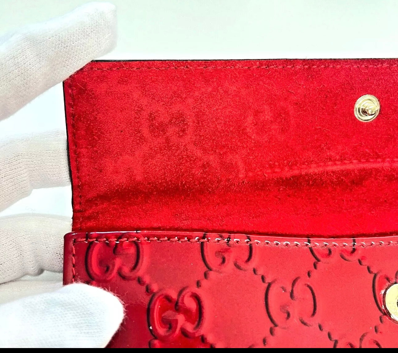 Gucci- Patent leather wallet