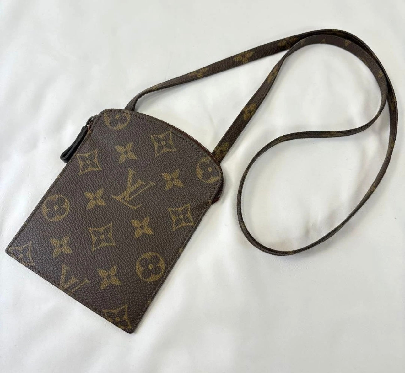 Louis Vuitton Monogram Canvas Phone Pouch Crossbody