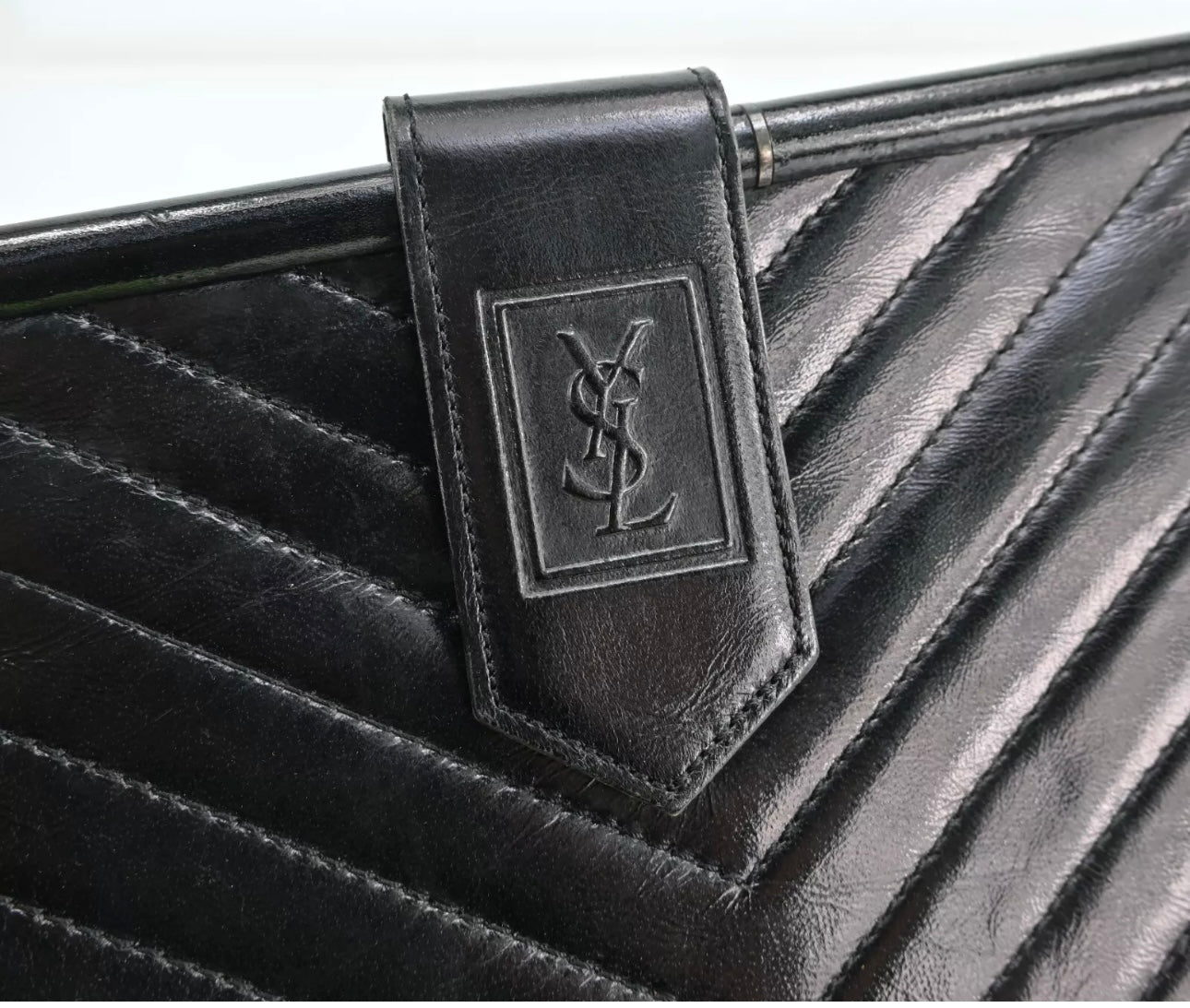 YVES SAINT LAURENT