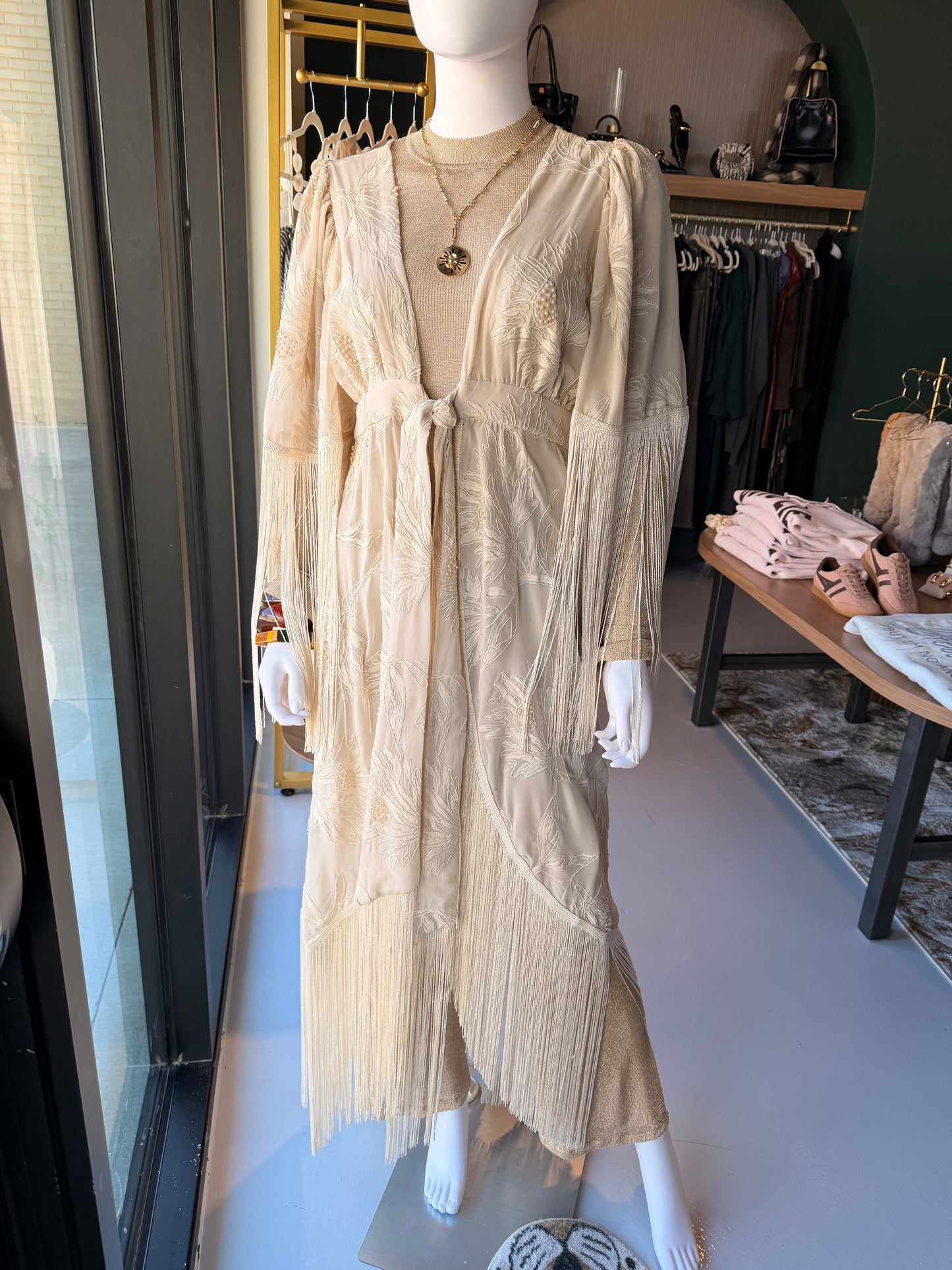 Betsy Kimono