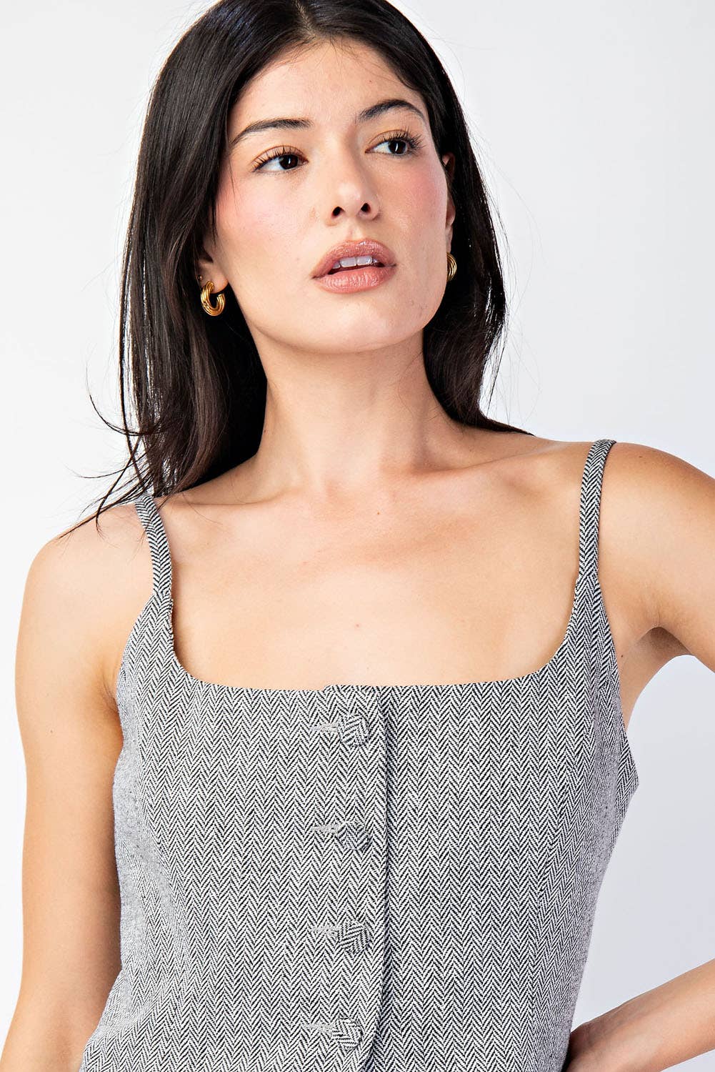 HERRINGBONE WOVEN STRAP TAILORED BUTTON DOWN TOP
