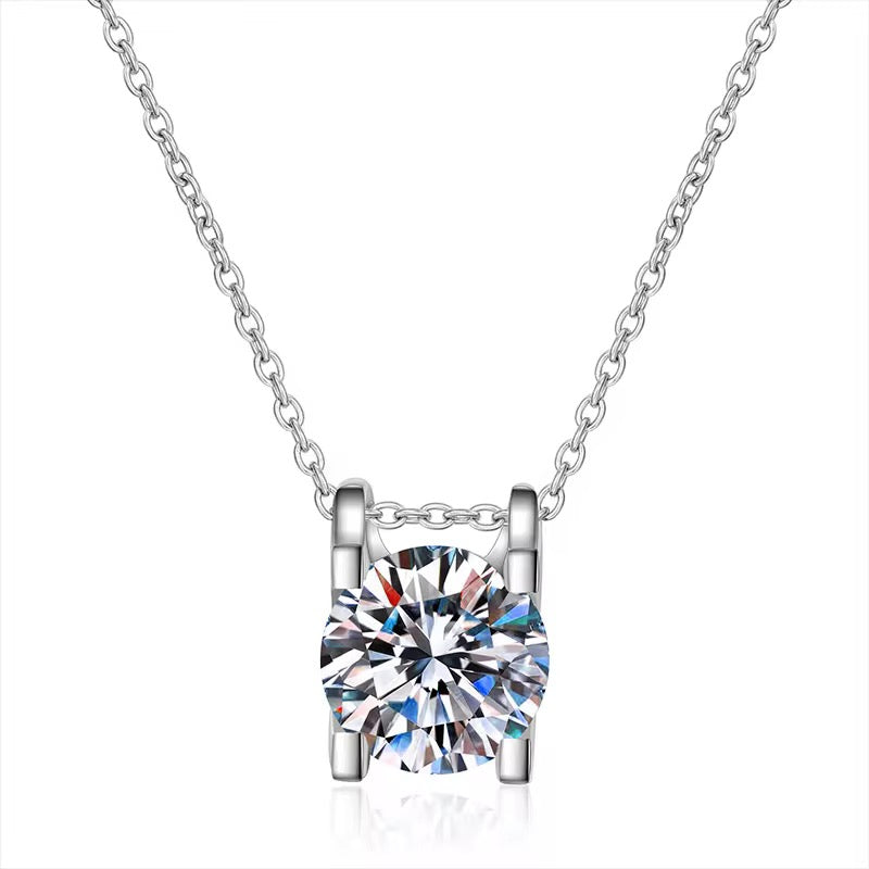Tauren-style diamond pendant necklace