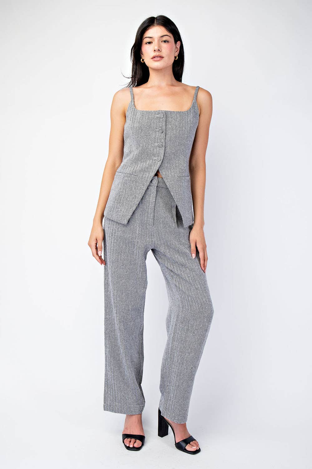 HERRINGBONE WOVEN STRAP TAILORED BUTTON DOWN TOP