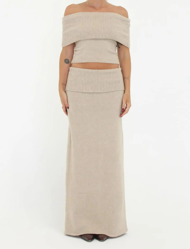 RUMORED - Fairfield Foldover Top
