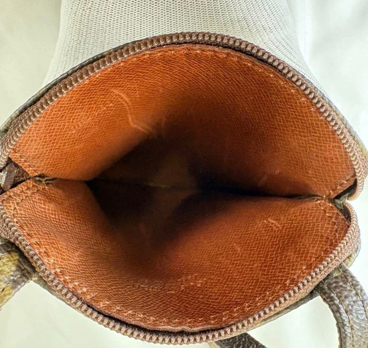 Louis Vuitton Monogram Canvas Phone Pouch Crossbody
