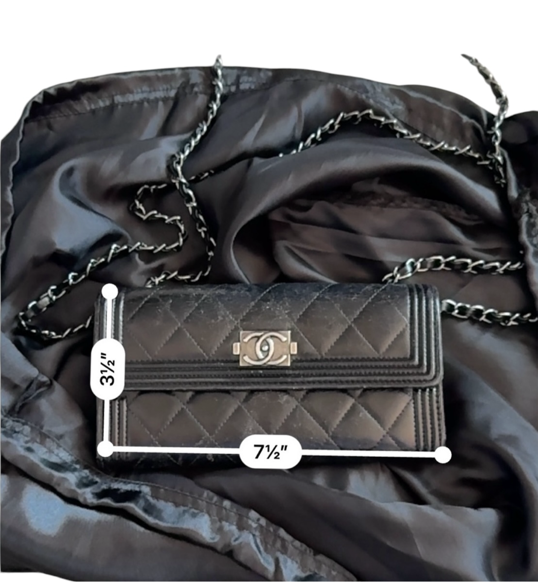 Chanel
Boy Flap Wallet Quilted Caviar Long on chain