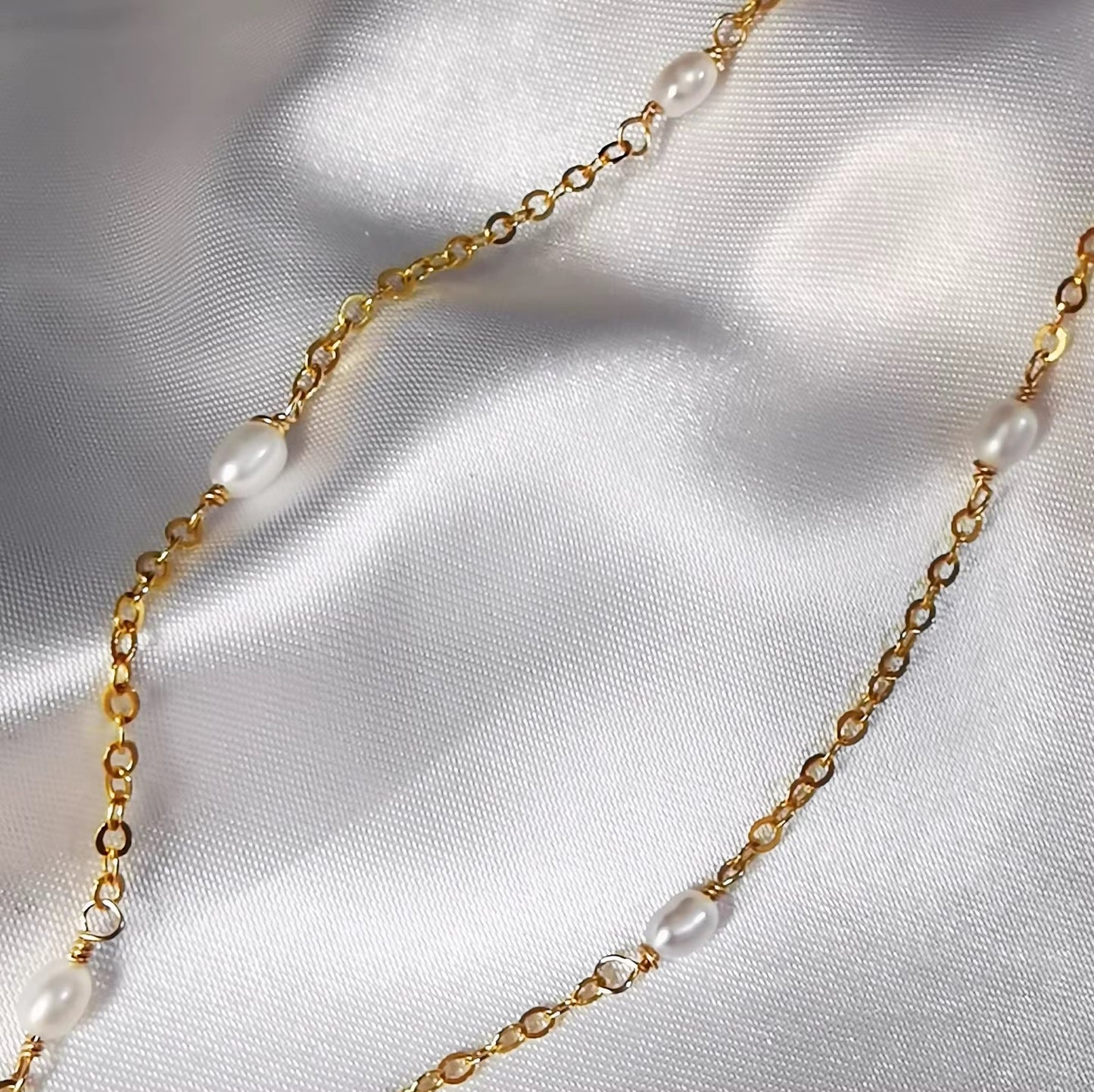 Golden Hour Pearl Choker