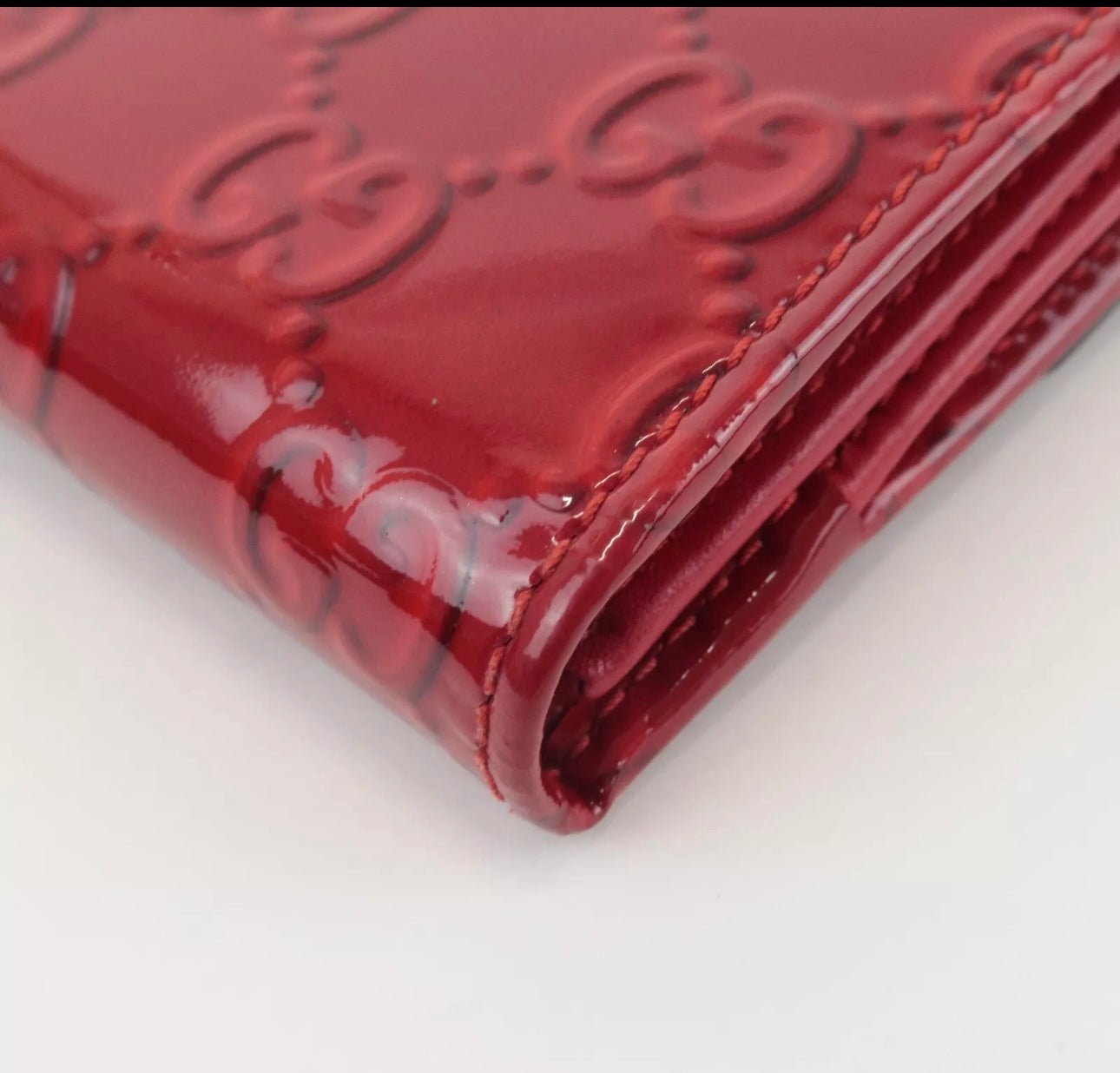 Gucci- Patent leather wallet
