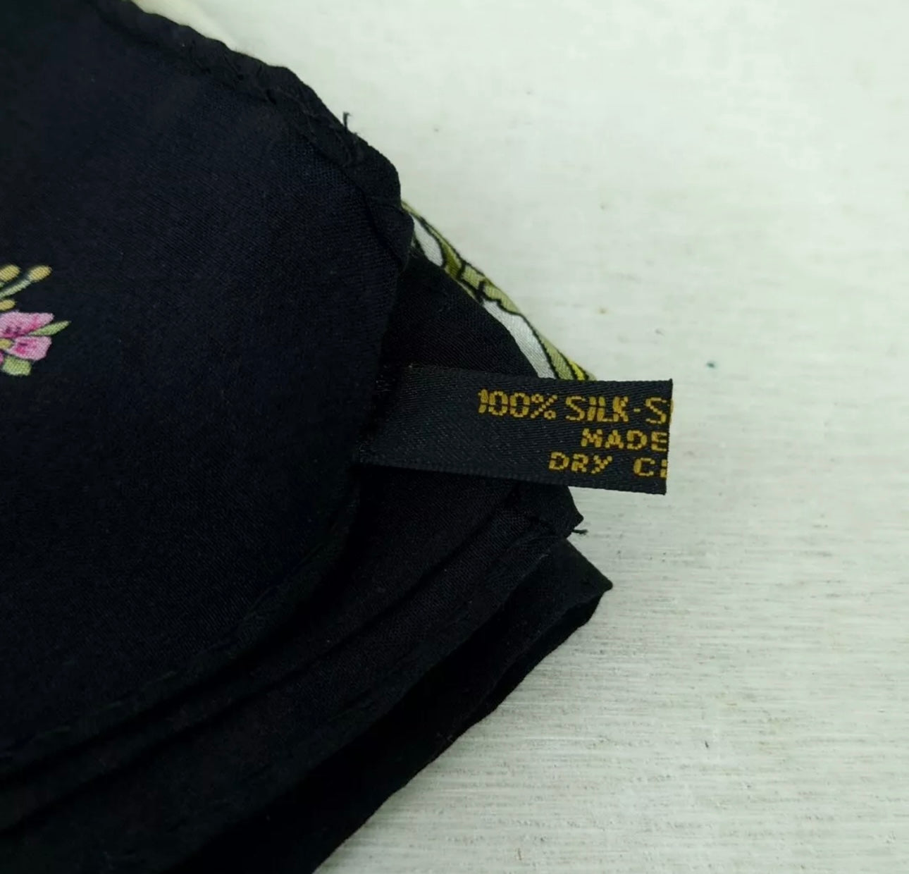 Gucci Floral Paradise Silk Scarf