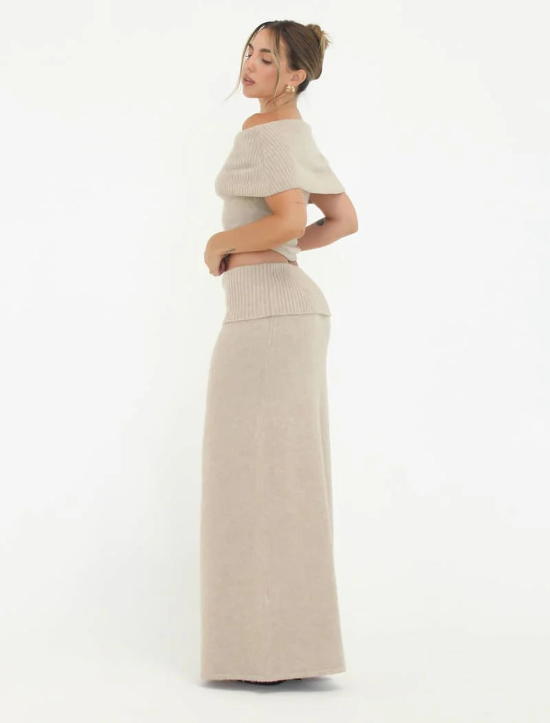 RUMORED - Fairfield Foldover Top