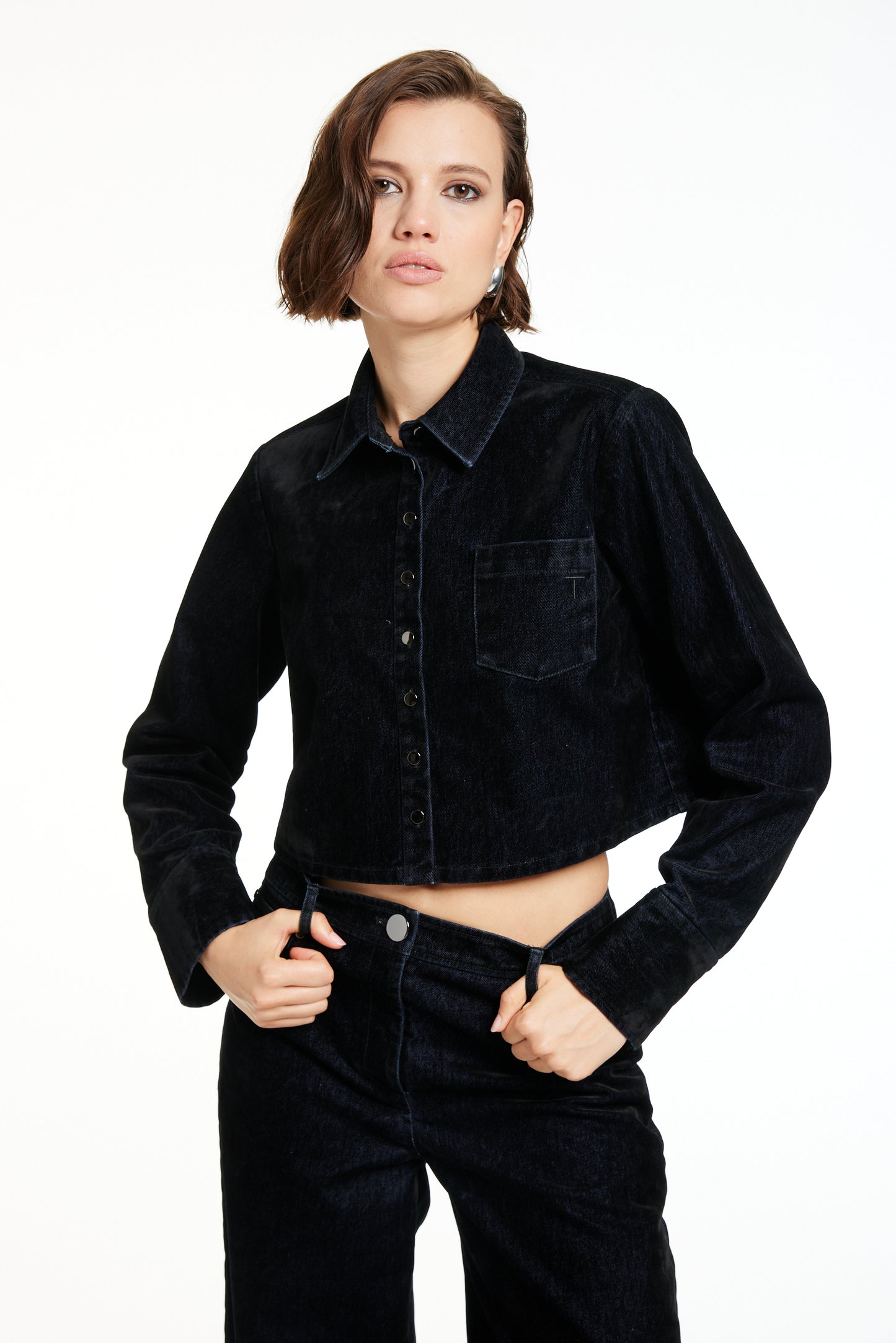 Jetta Cropped Button-Front Shirt