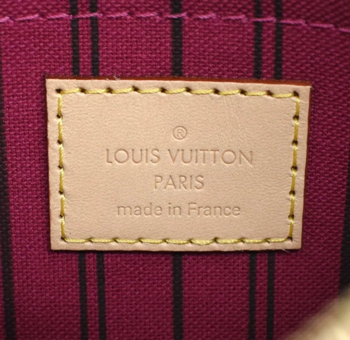 LV Pochette Accessoires Monogram