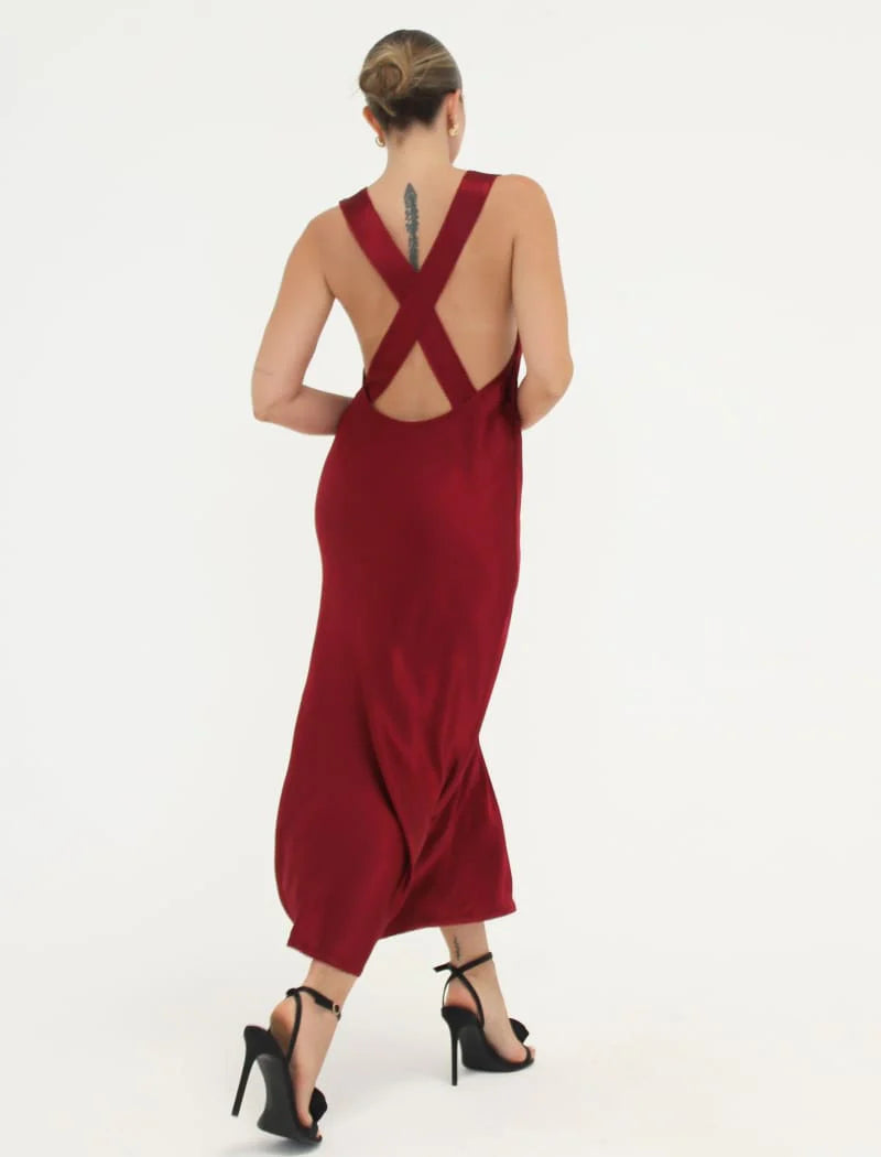 RUMORED Vanity Midi Dress