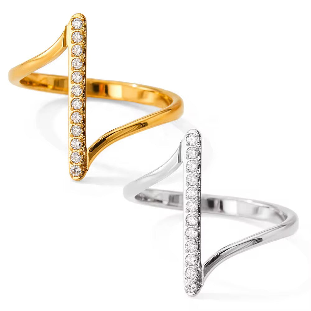 Linear Arc Pavé Ring
