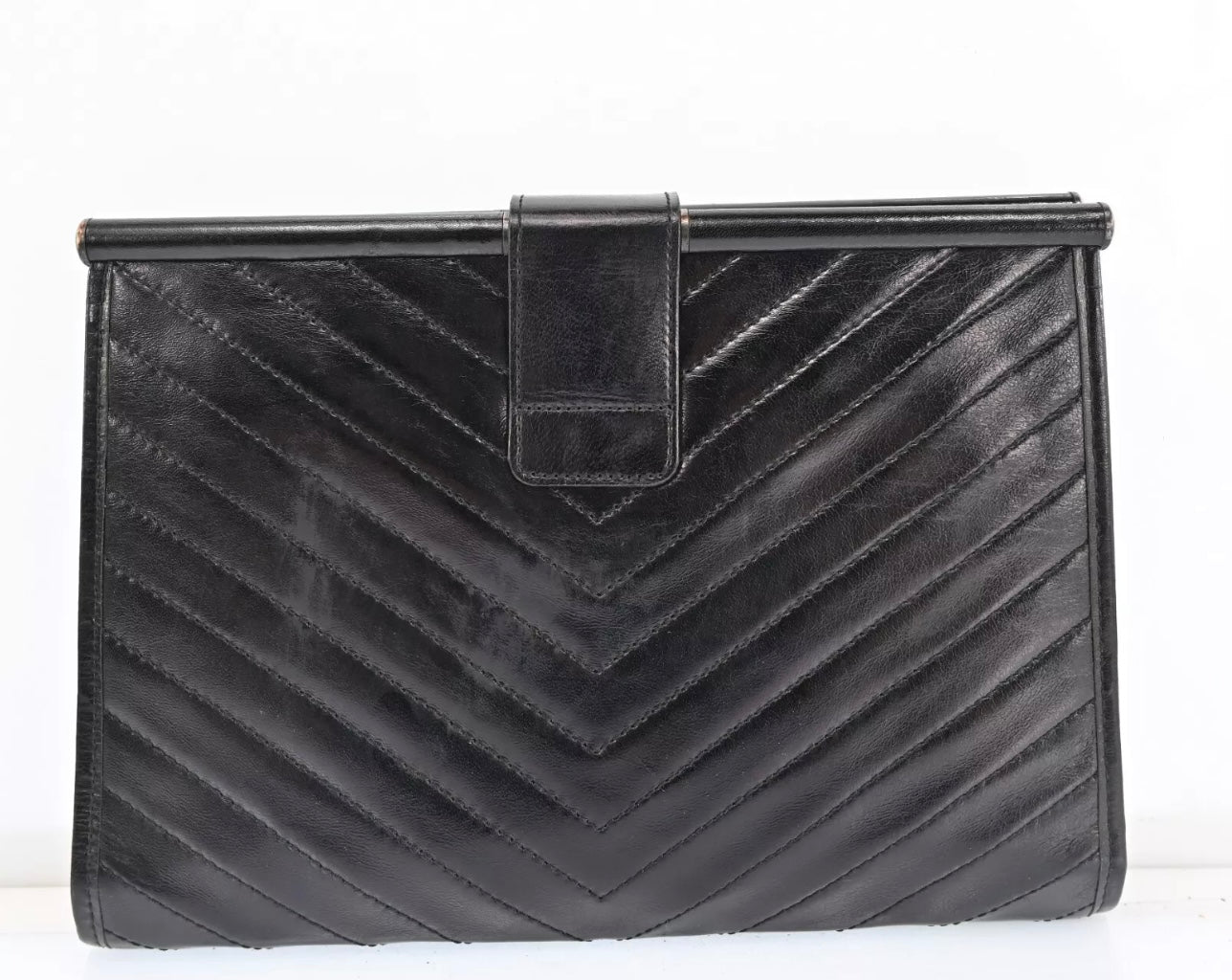 YVES SAINT LAURENT