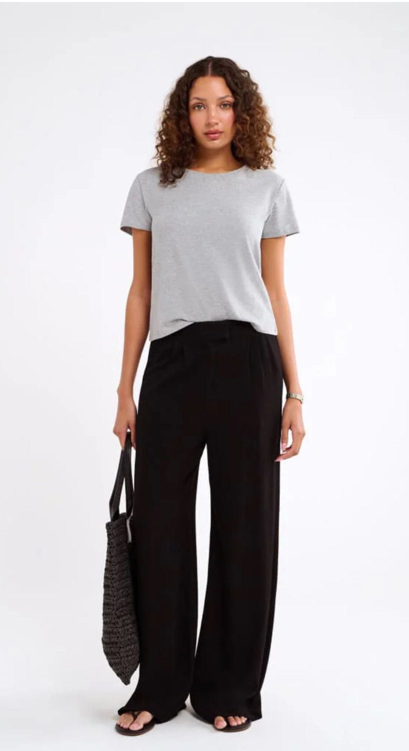Essential Tee
