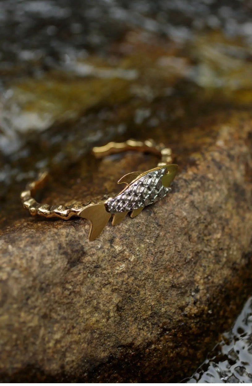 Gold Jaraqui Fish Bracelet - Zambia