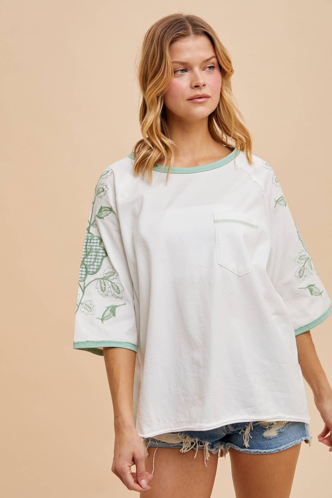 COTTON EMBROIDERED APPLIQUE RINGER TEE