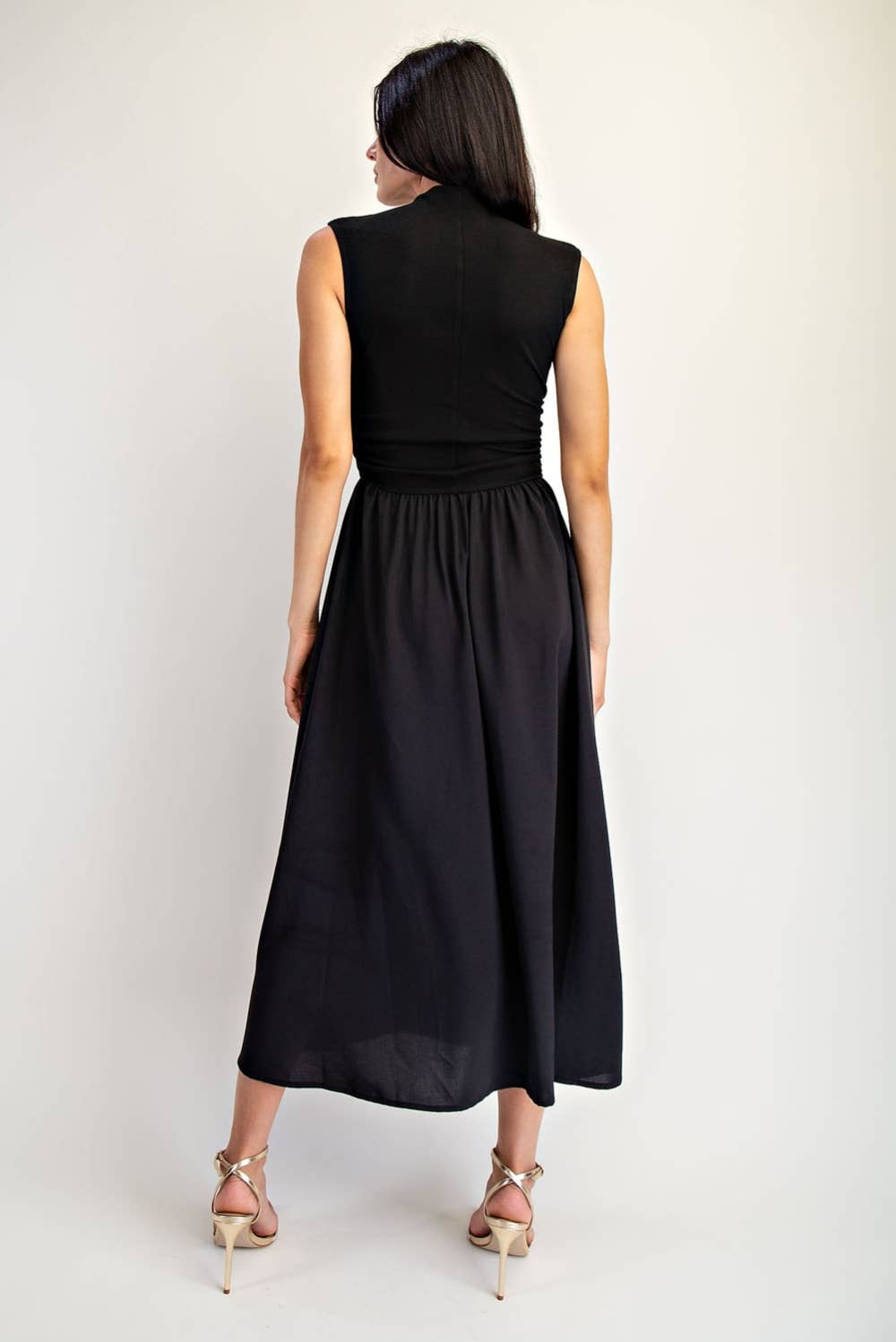 Sleeveless High Neck Ruched Midi Dress with Pockets