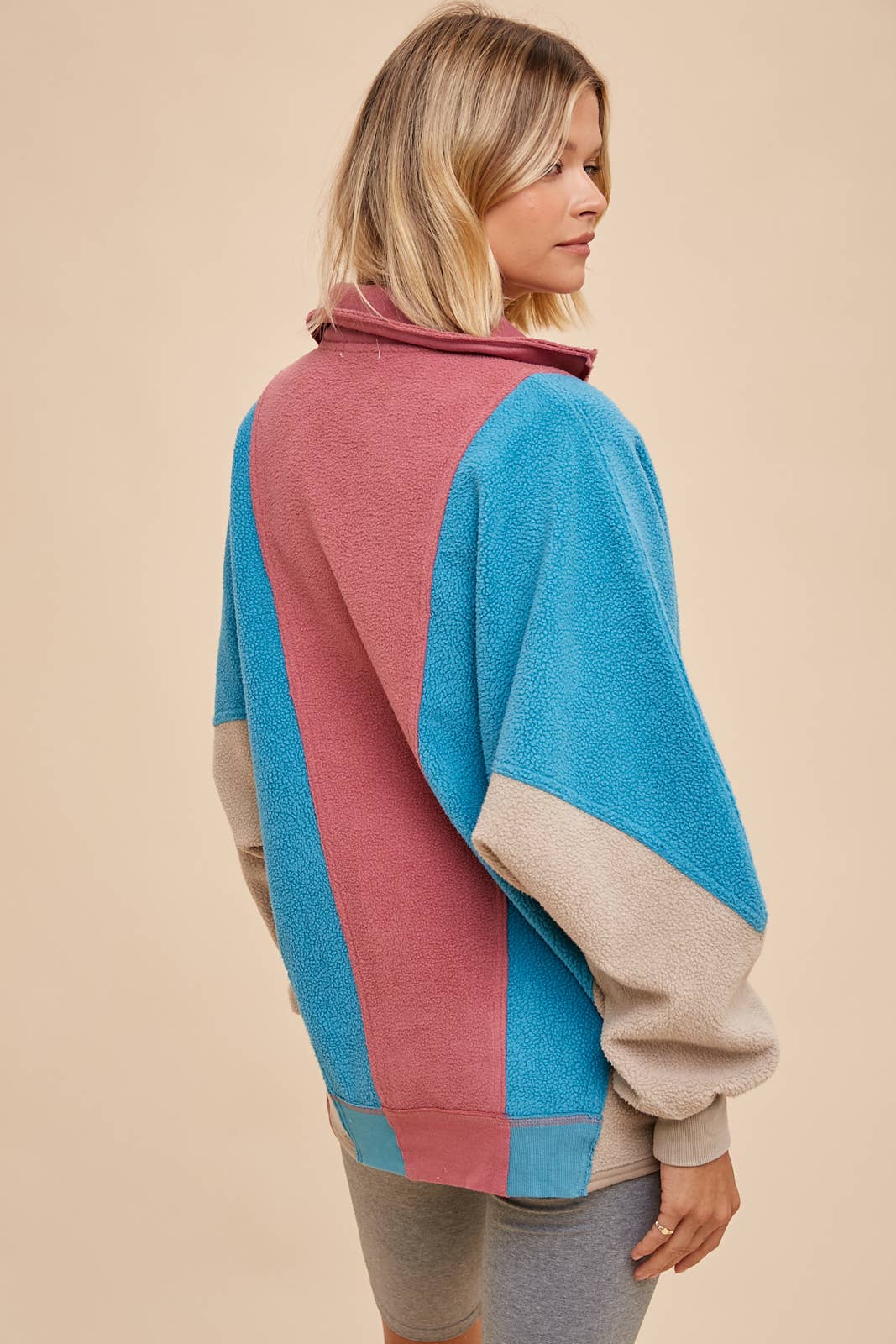 In Loom - COLOR BLOCK PANELED FLEECE PULLOVER