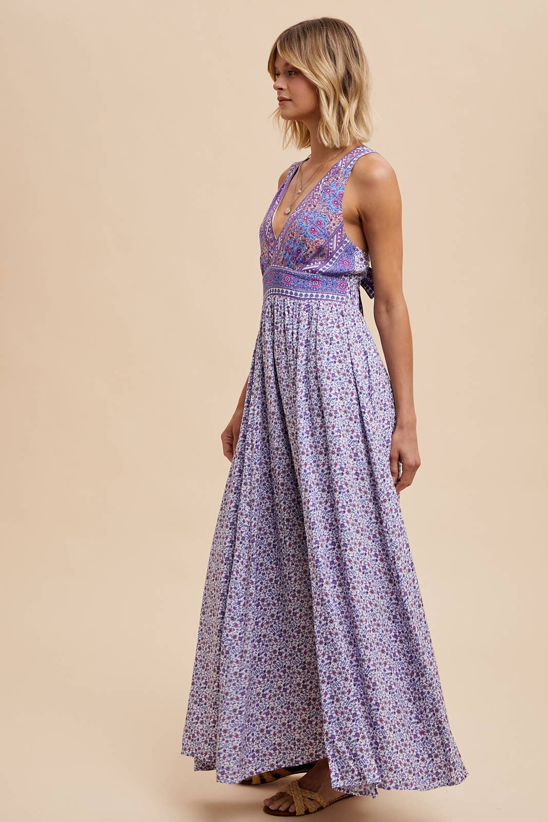 In Loom - BORDER PRINT SLEEVELESS MAXI DRESS