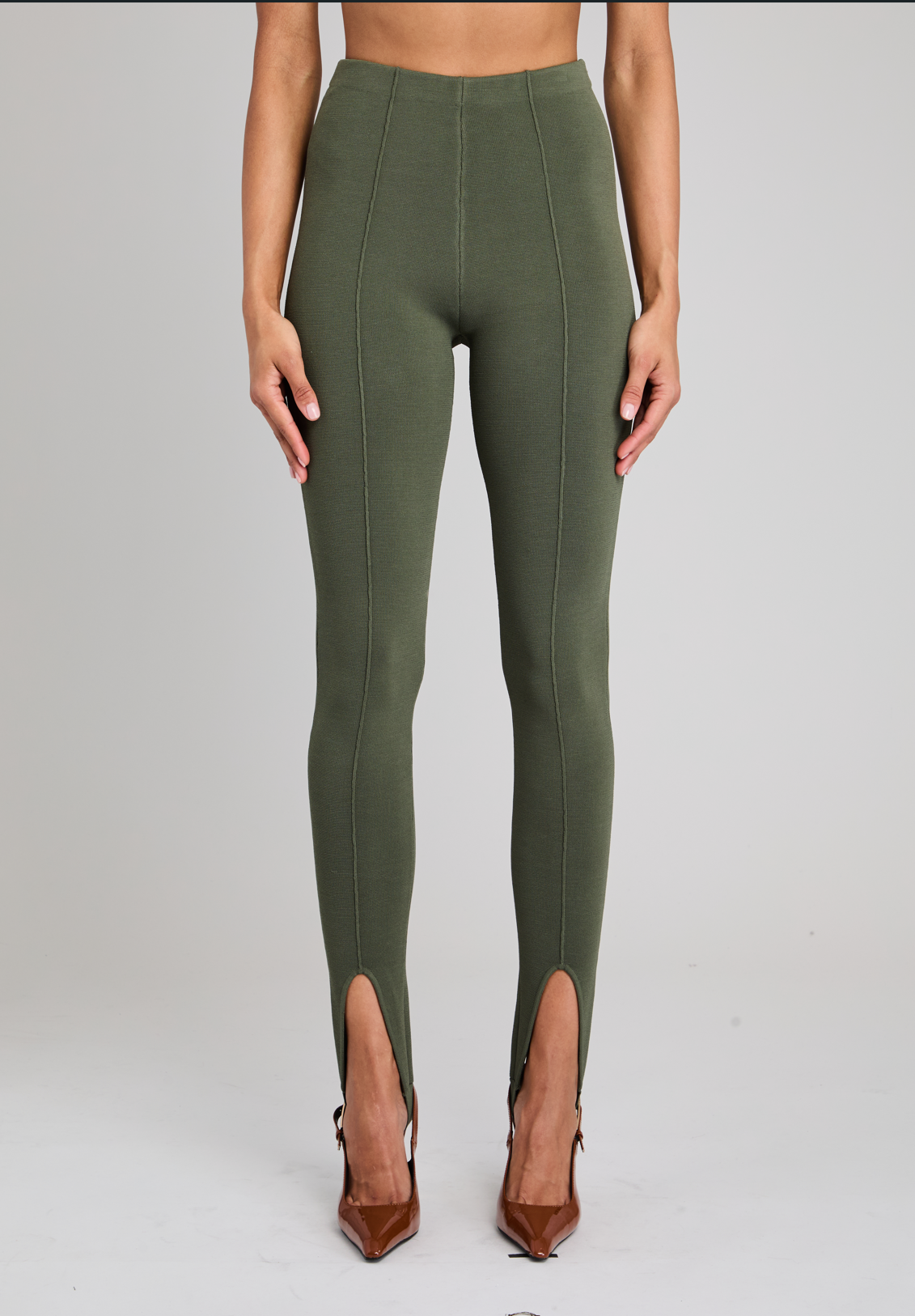 Kelsey Stirrup Legging - SEROYA