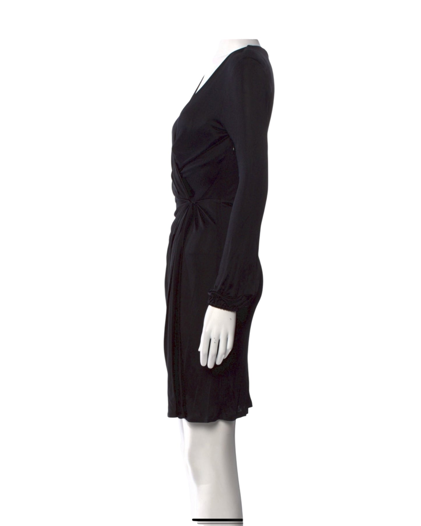 Diane von Furstenberg
V-Neck Mini Dress
Size: XS