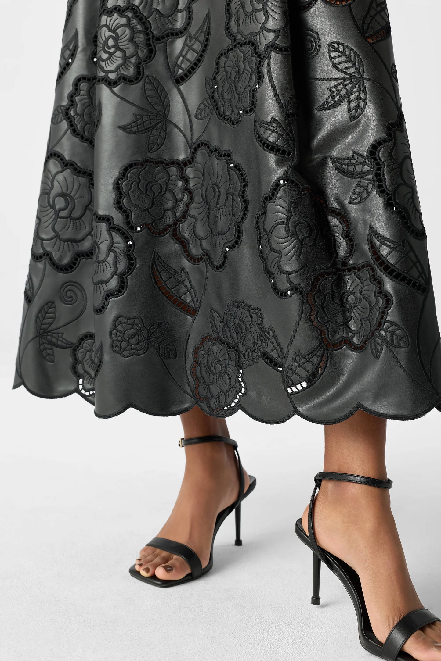 Stacy Lace Skirt