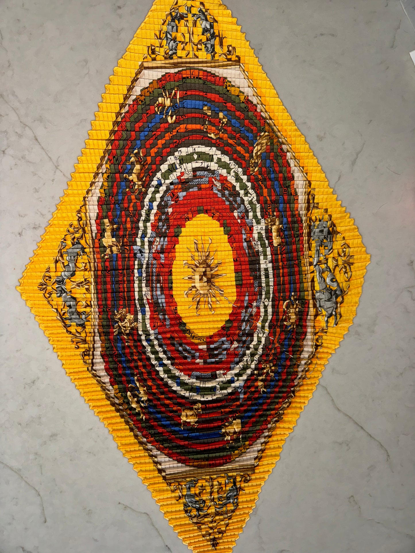 Hermès Astrologie Dies et Hore Mosaic Plissé 90 scarf