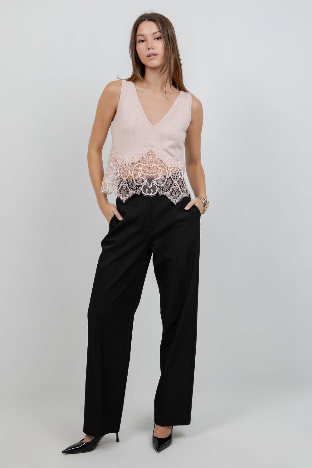 Whiteroom+Cactus - KNITTED SWEATER WITH LACE EDGE DETAILING - CREAM / S
