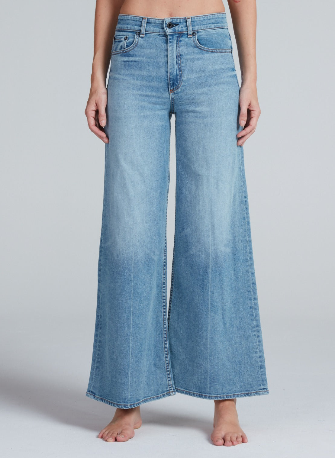 WIDE LEG