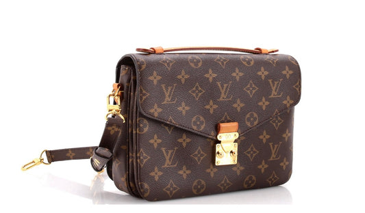 Louis Vuitton
Pochette Metis Monogram Canvas