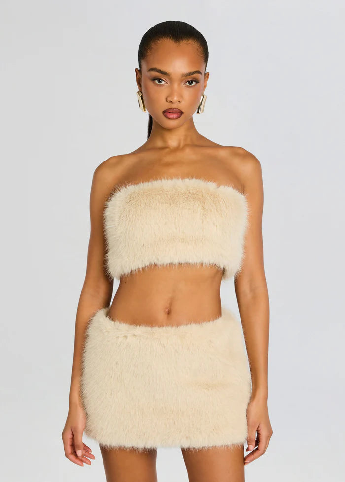 VADA FAUX FUR BANDEAU
Retrofête