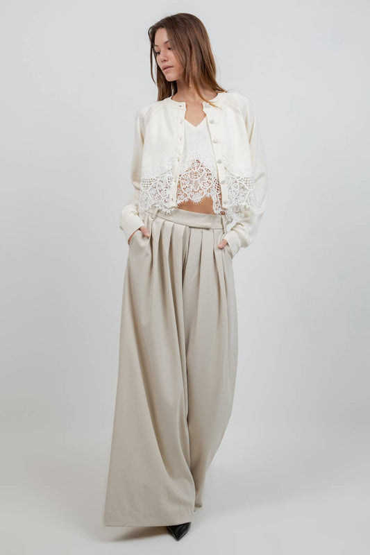 Whiteroom+Cactus - KNITTED SWEATER WITH LACE EDGE DETAILING - CREAM / M