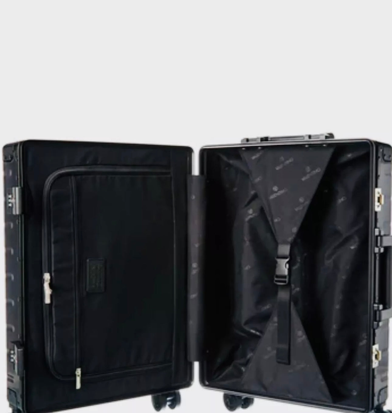 VALENTINO BY MARIO VALENTINO
19 Inch Logo Spinner Suitcase