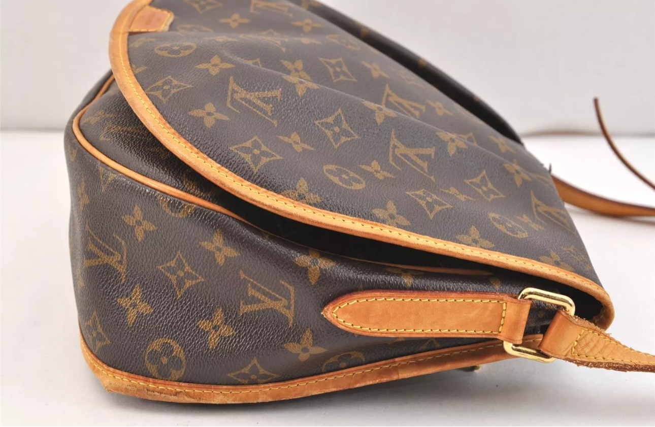 Louis Vuitton                                              Monogram Menilmontant MM Shoulder Bag