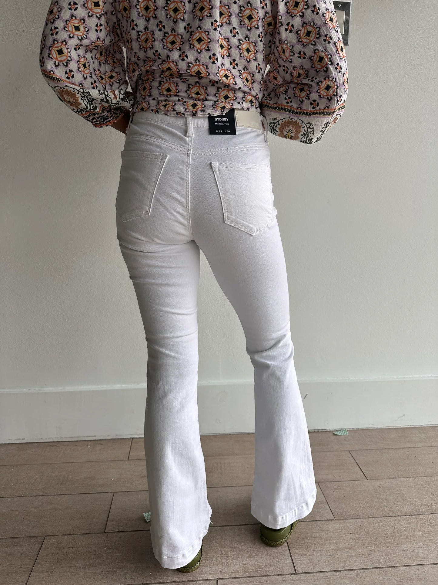 Sydney White Feather Jeans - Mavi