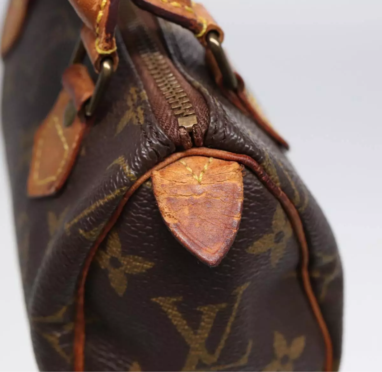 Louis Vuitton                                        LV Monogram Mini Speedy HL Vintage