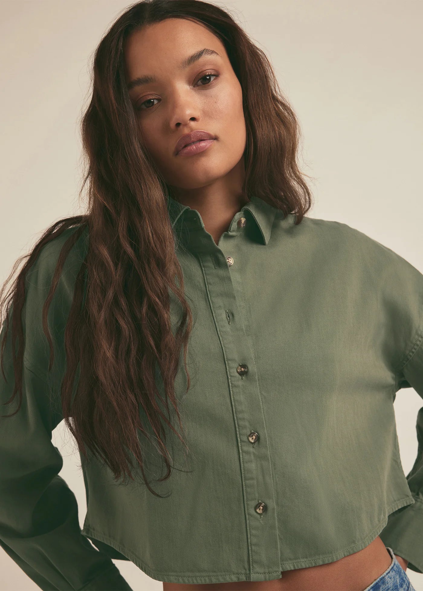 THE CROP EX-BOYFRIEND SHIRT Favorite Daughter