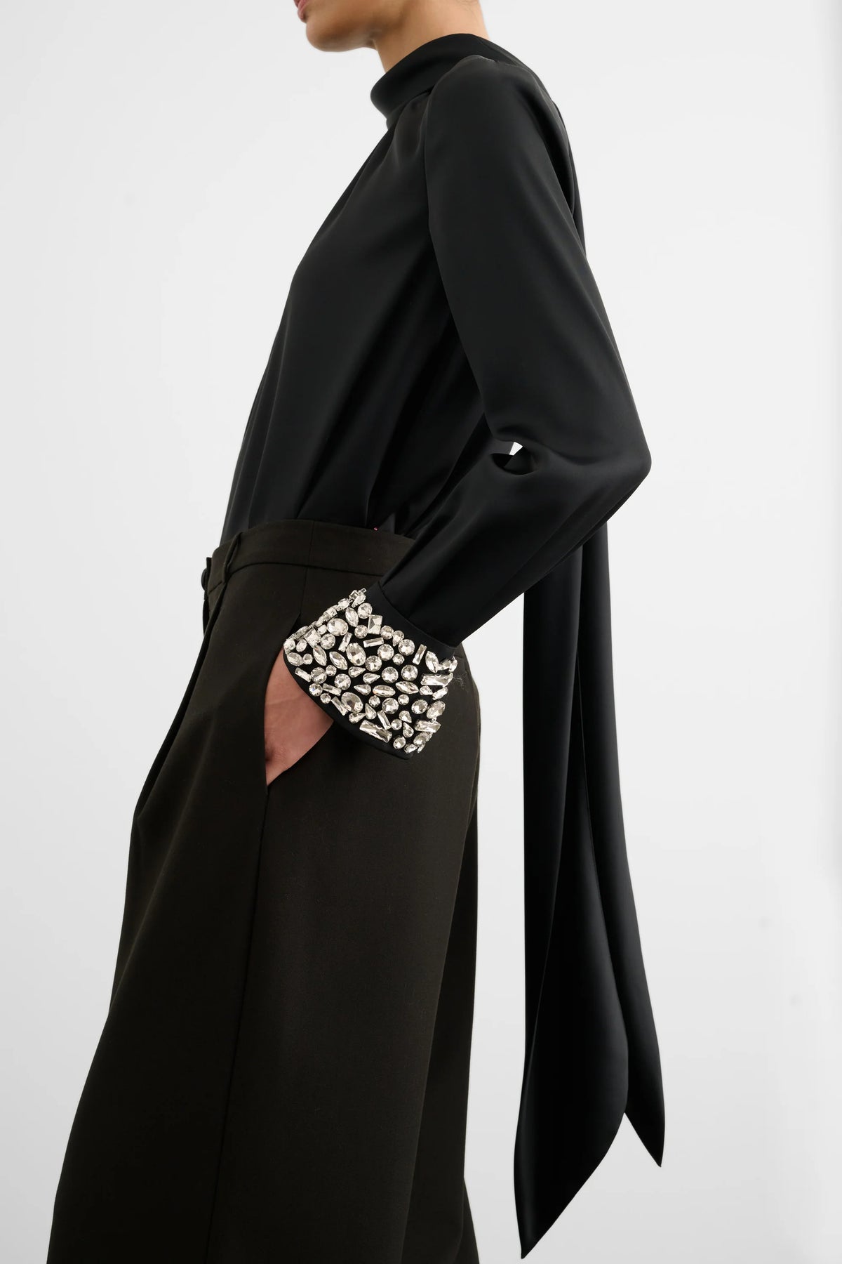 Veronica Long Sleeve Bow Blouse