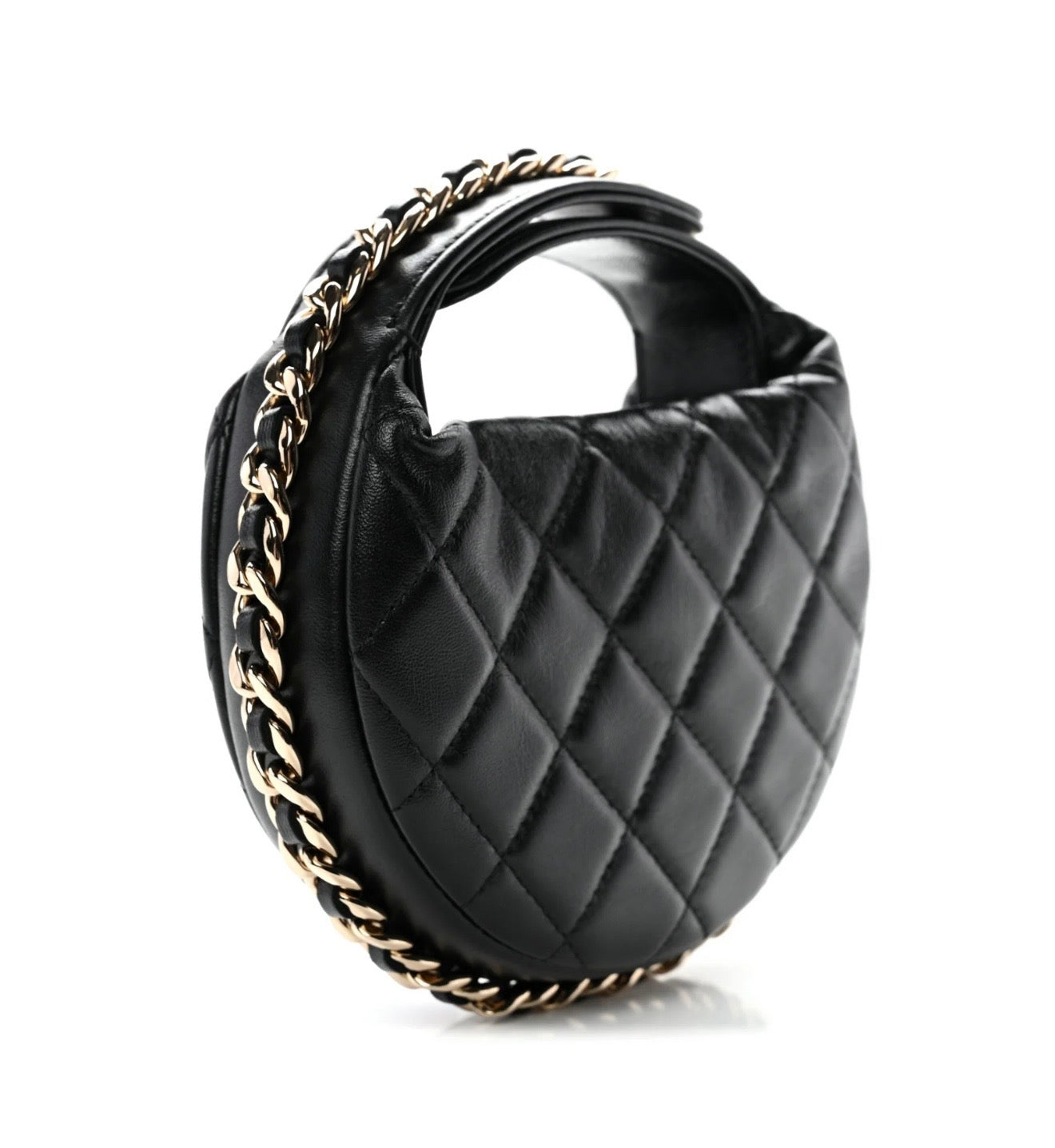 Lambskin Quilted Chain Around Pouch
Black