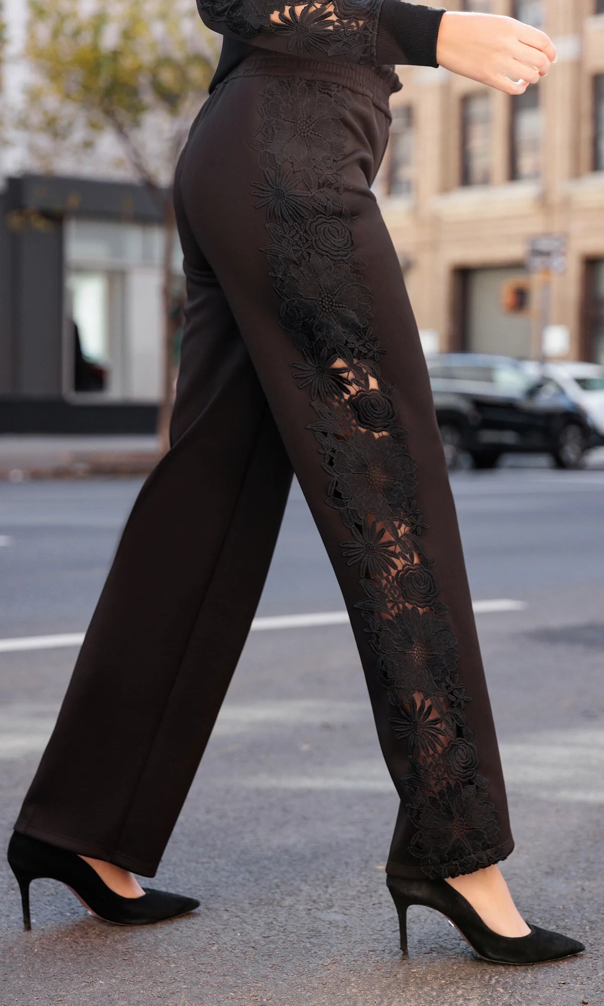 KENSLEY LACE COMBO PANTS