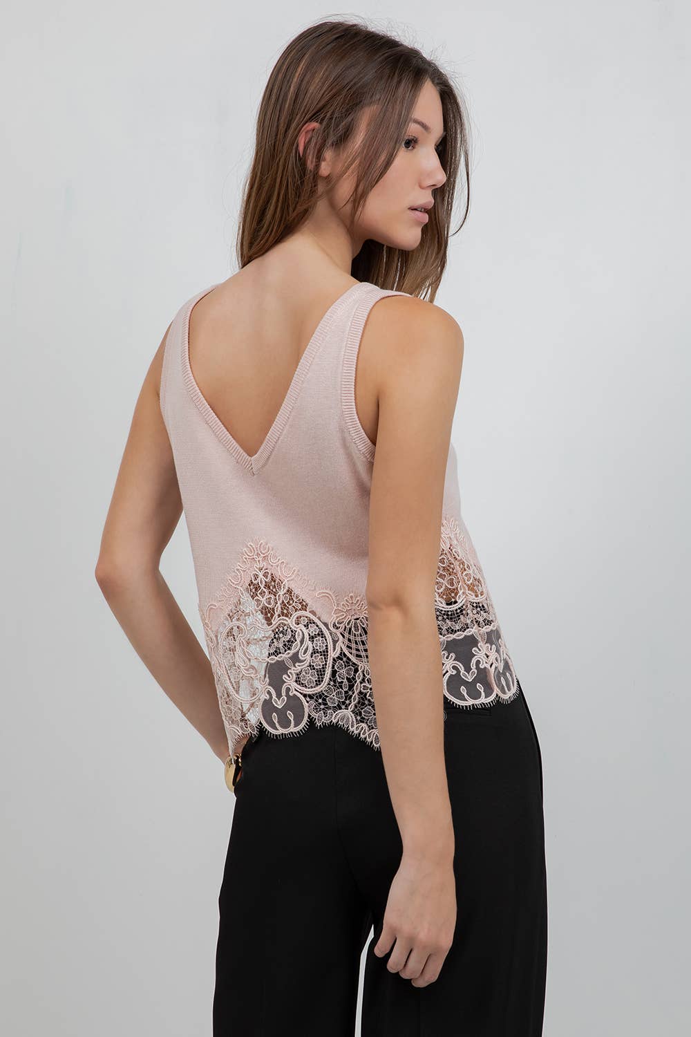 Whiteroom+Cactus - KNITTED SWEATER WITH LACE EDGE DETAILING - CREAM / S