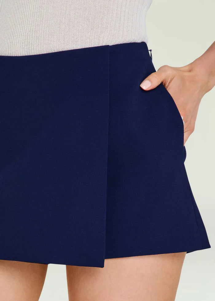 Deenie Skort SEROYA