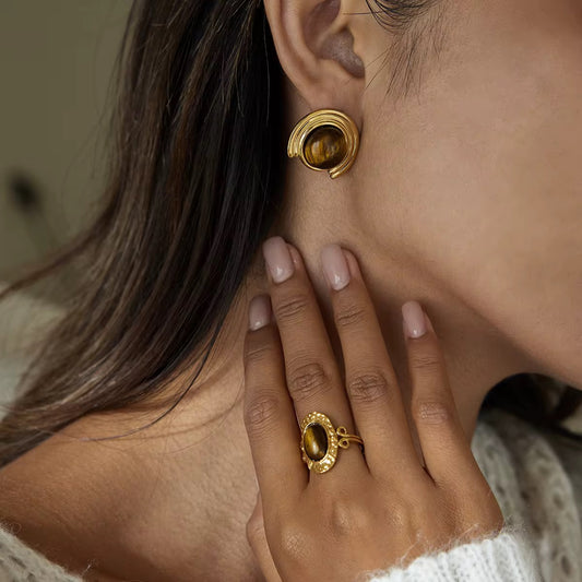 Vintage Etched Tiger’s Eye Ring
